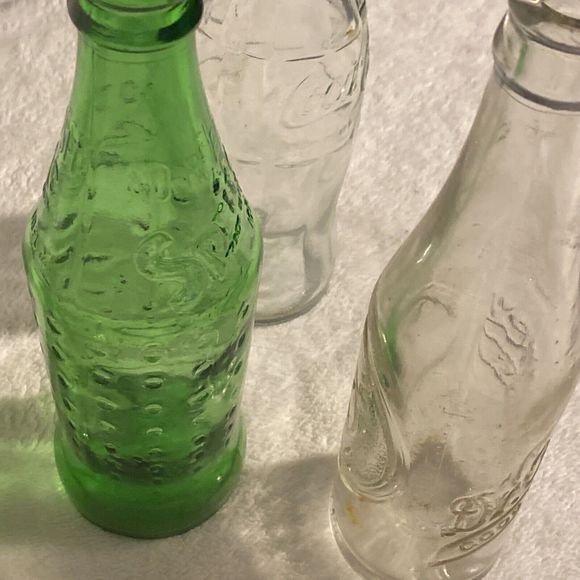 Lot of 3 Vintage Glass Bottles Dr Pepper Coke and Sprite Green Raised Hobnail - Picture 6 of 8